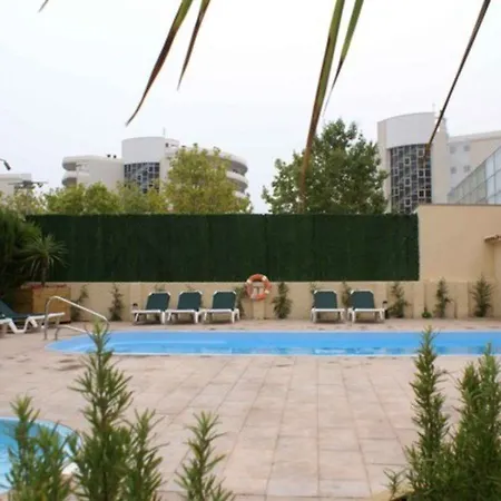 מלון Medes Ii 3*